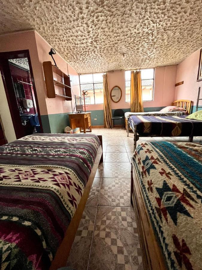Hostal Carlos Luis Кіто Екстер'єр фото