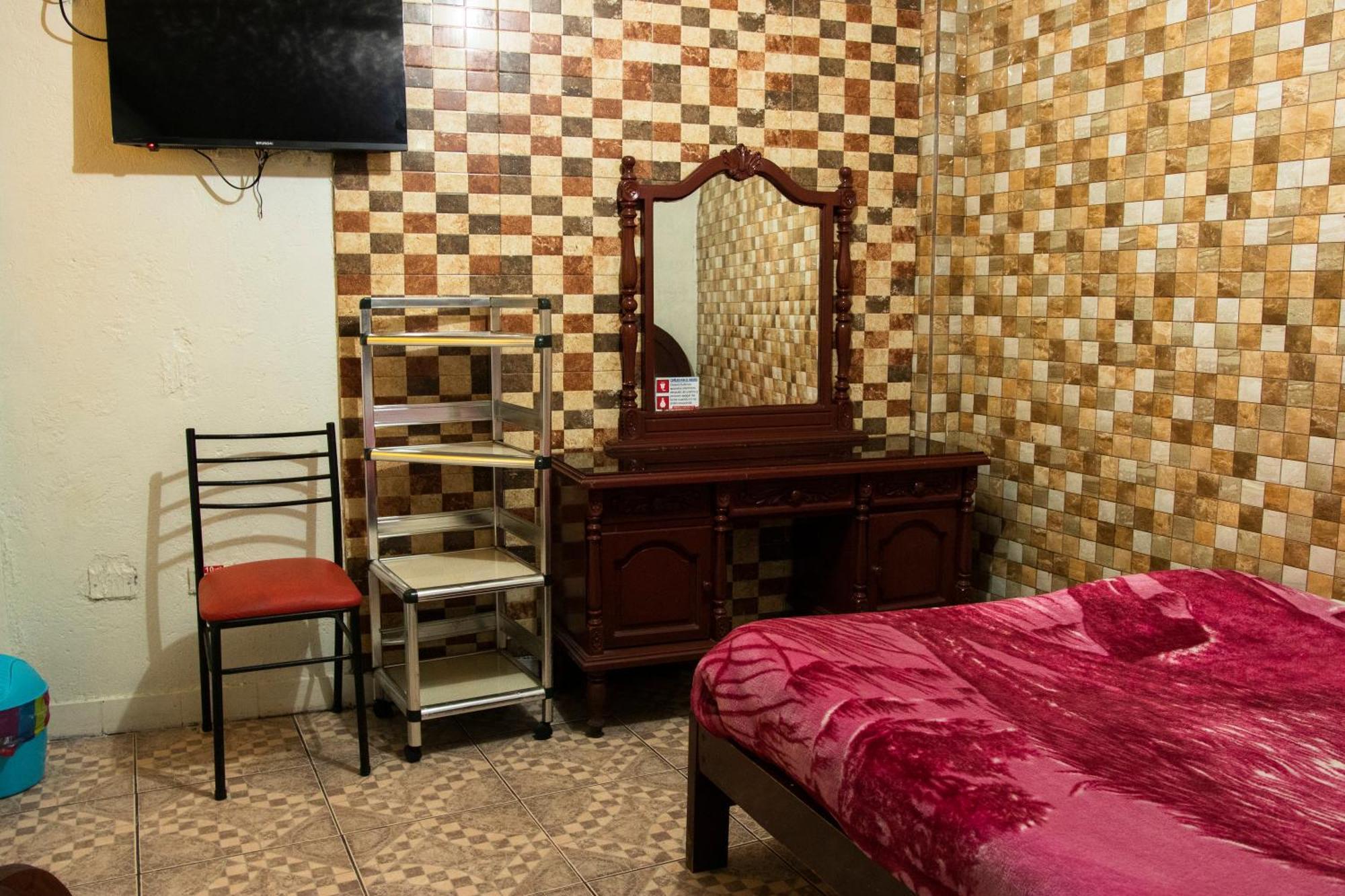 Hostal Carlos Luis Кіто Екстер'єр фото