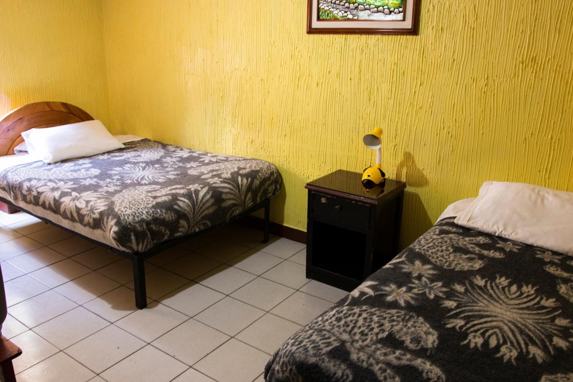 Hostal Carlos Luis Кіто Екстер'єр фото