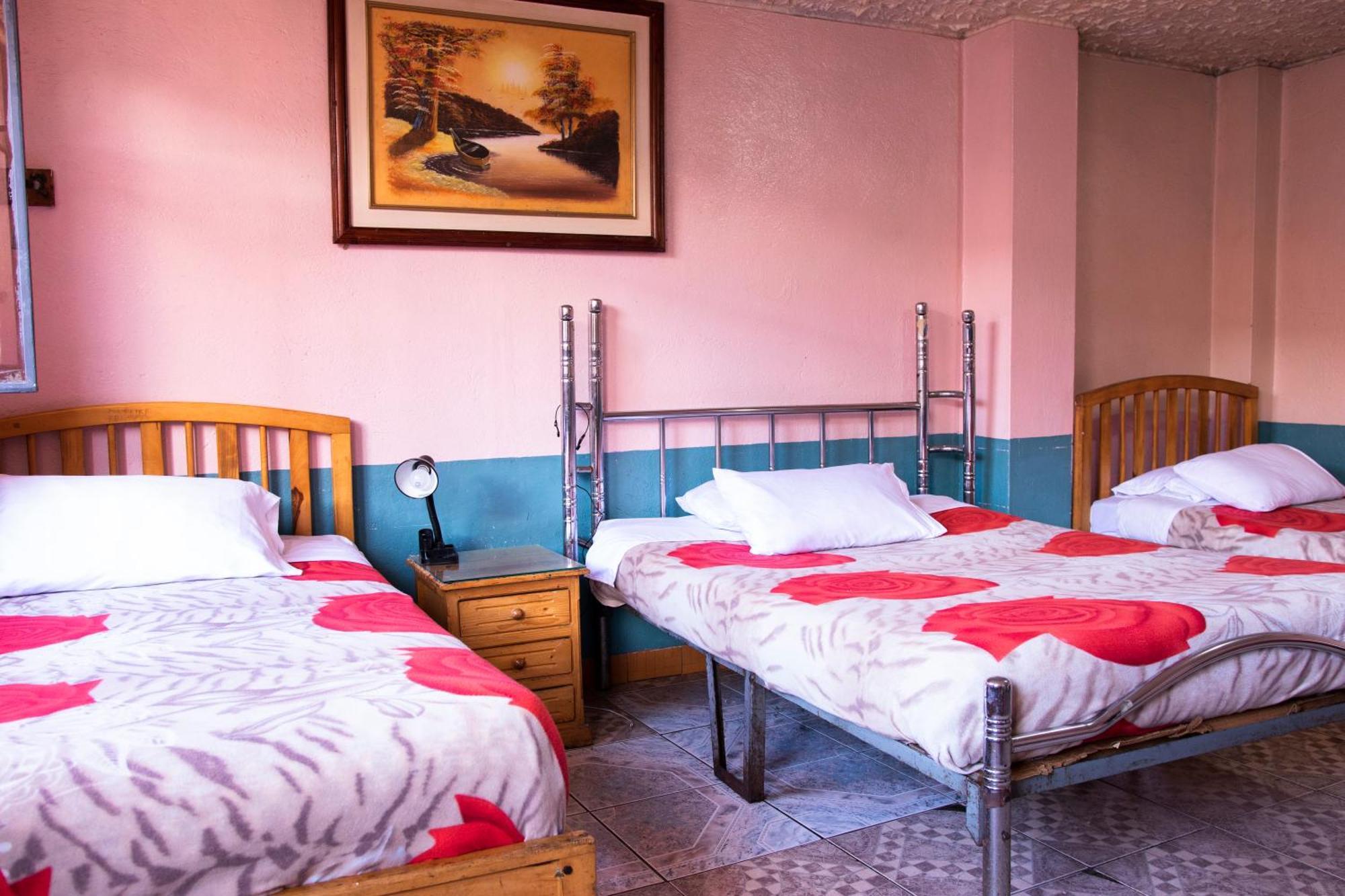 Hostal Carlos Luis Кіто Екстер'єр фото