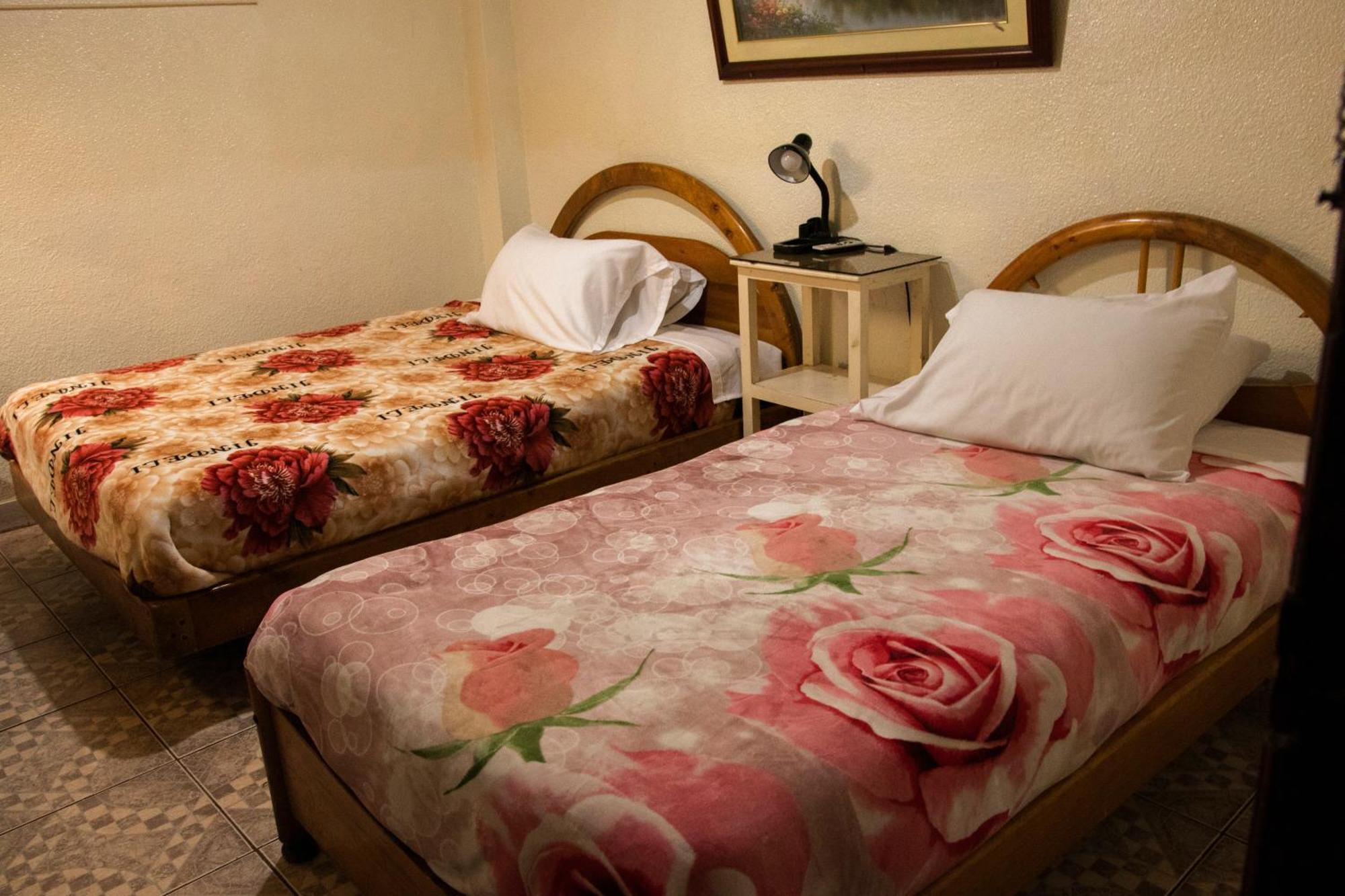 Hostal Carlos Luis Кіто Екстер'єр фото